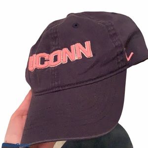 UCONN hat